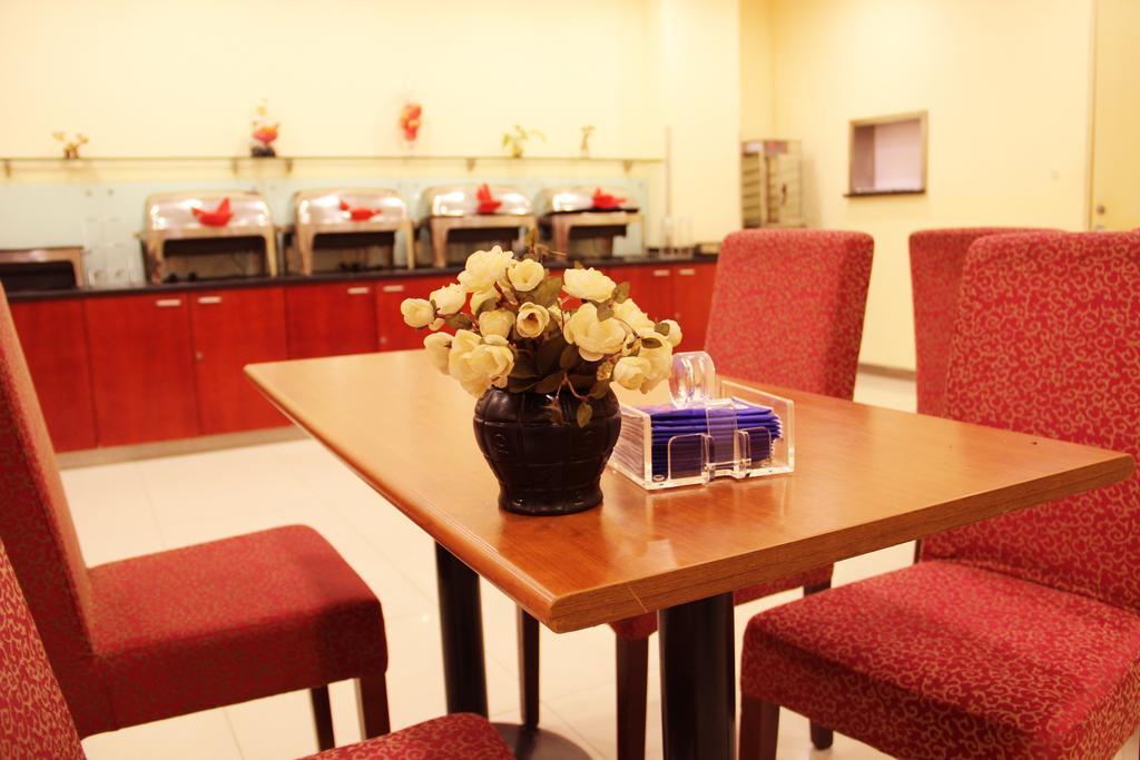 Hanting Express Shenyang Shifu Road Exterior photo